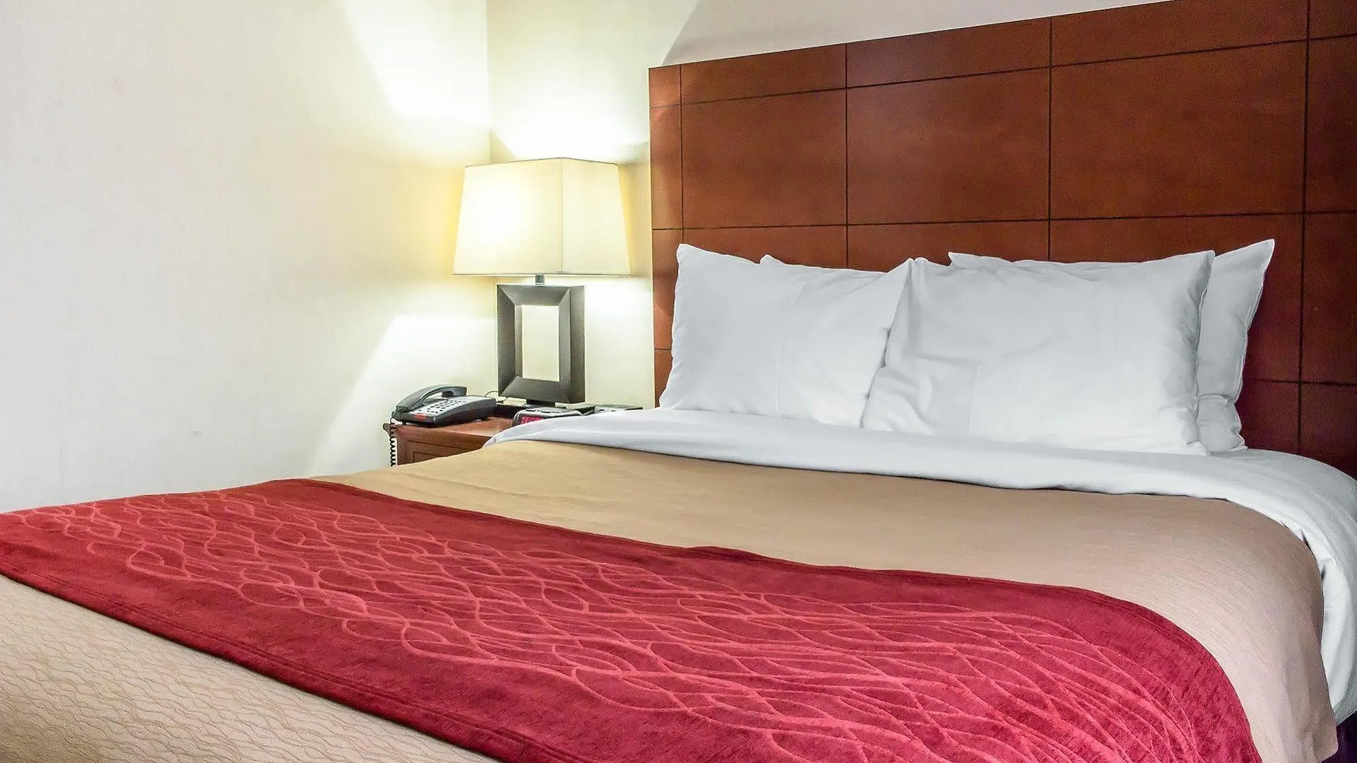 The Staten Island Inn New York Otel