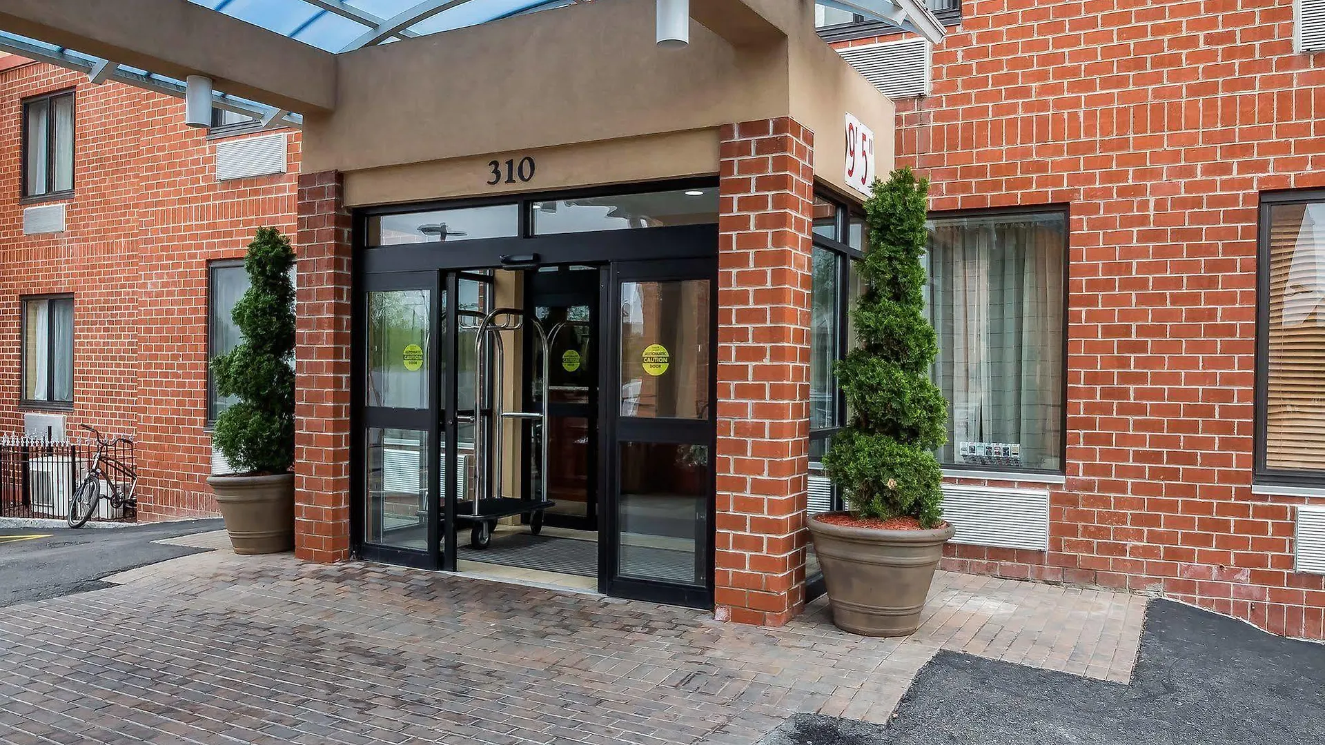 The Staten Island Inn New York 3*,  ABD